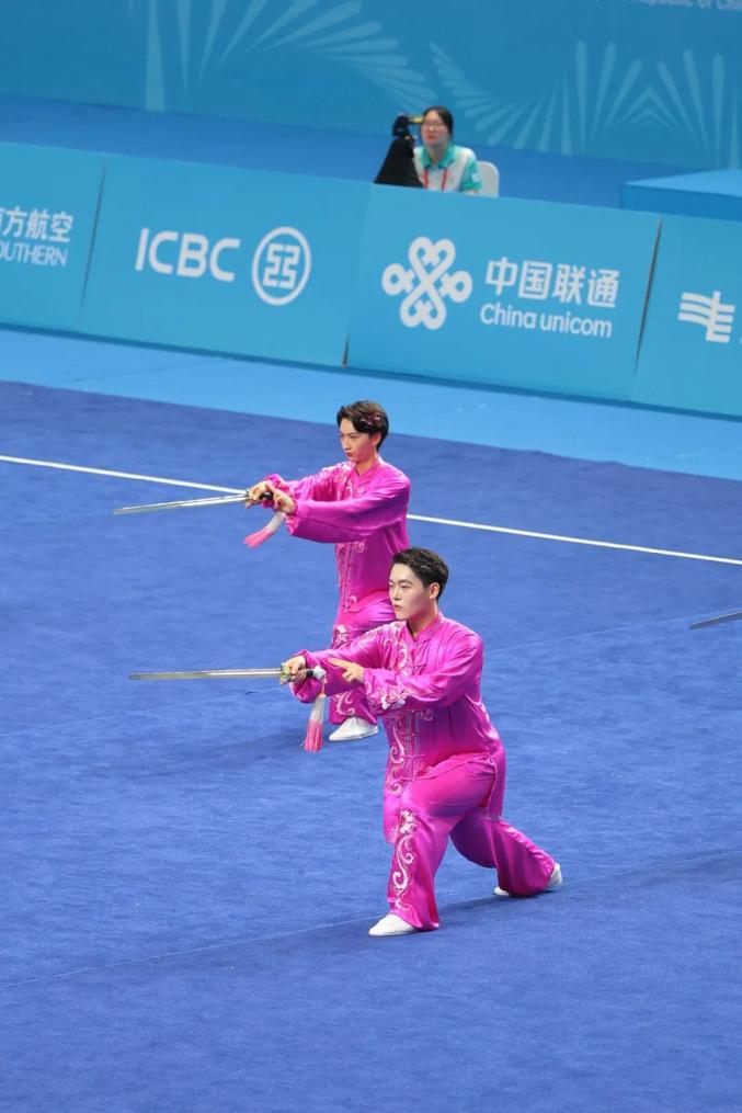 三十二式太极剑冠军_十五运会太极拳项目决赛_十五运群众比赛围棋项目收官 全民团体组冠军诞生