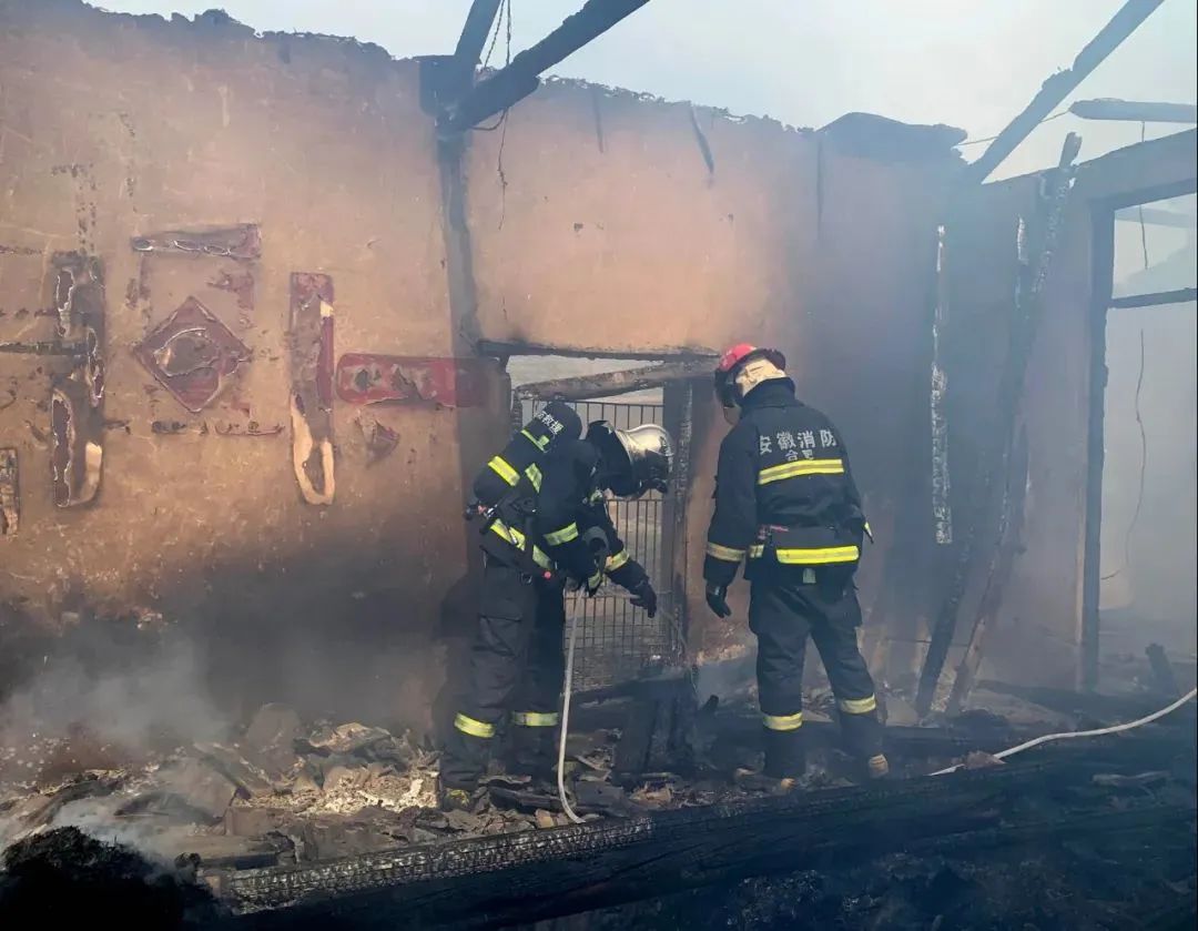 大爷出门解个手回来房子没救了这几分钟里发生的事细思极恐