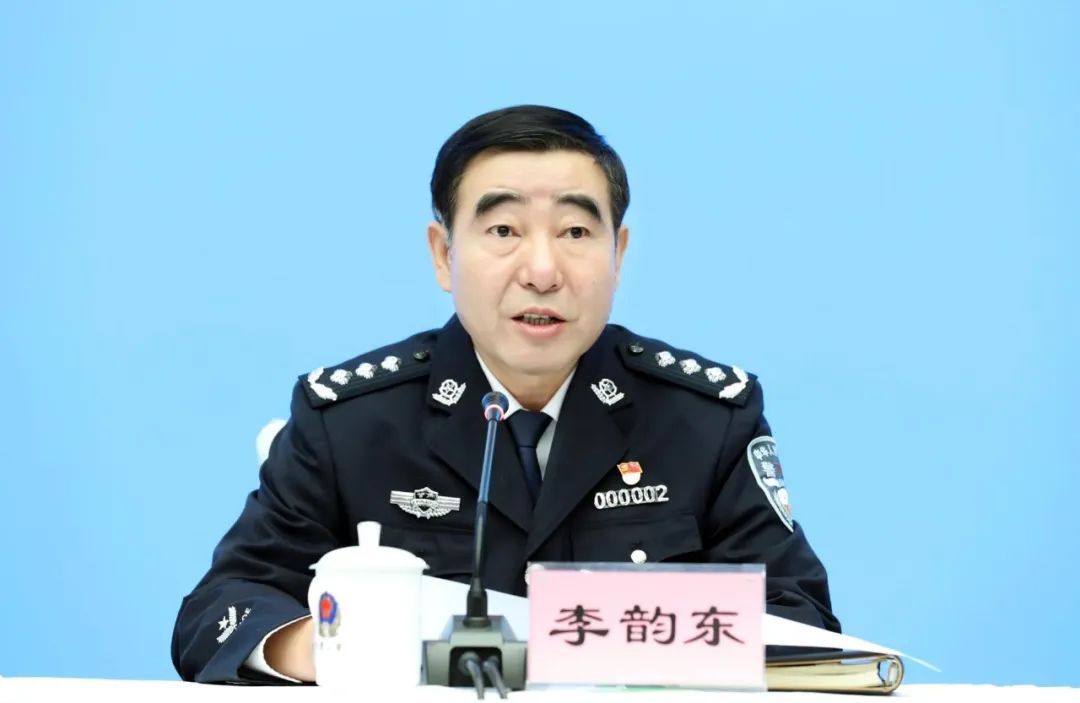 余建唱好人民公安为人民的时代赞歌开辟甘肃公安大宣传工作新篇章