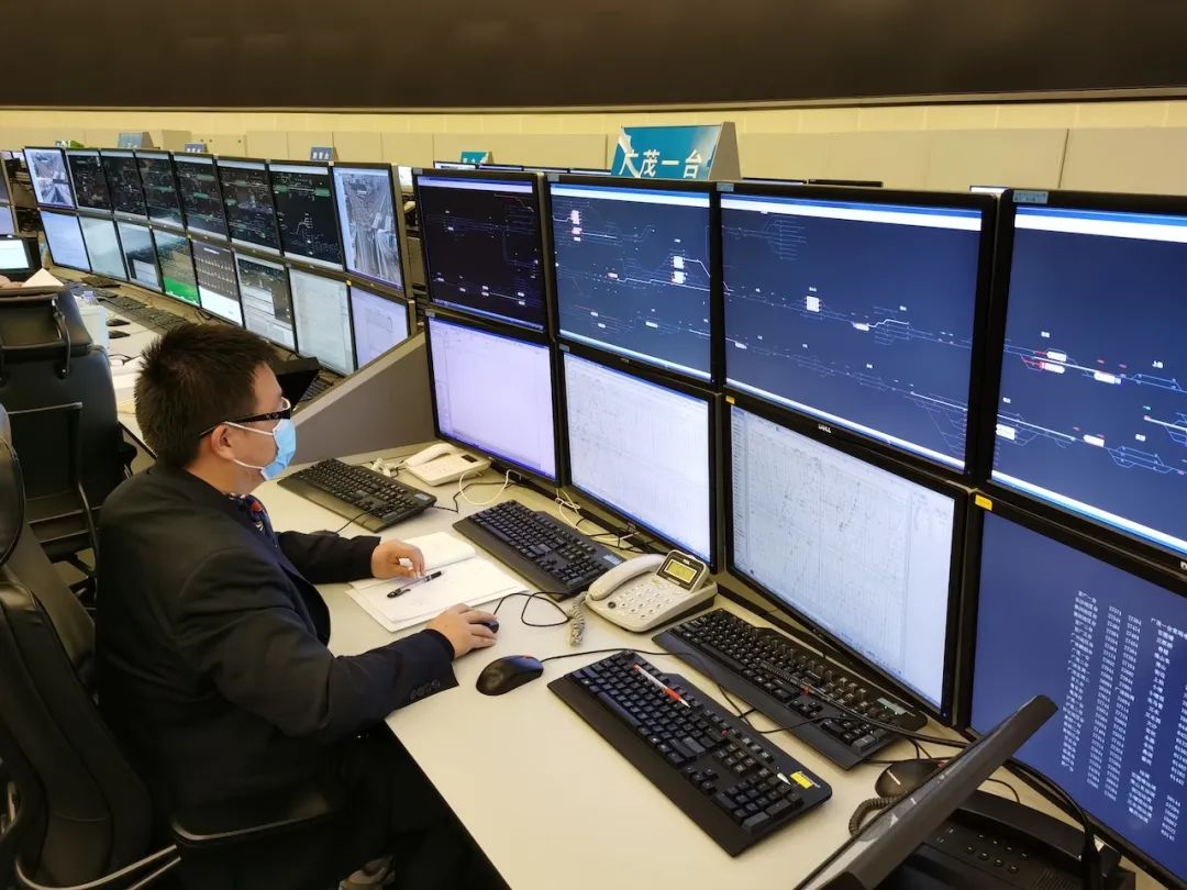 封闭管理700多名调度员的日日夜夜