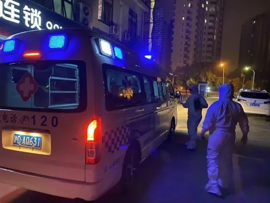 在宝山集中隔离点的24小时他们这样度过