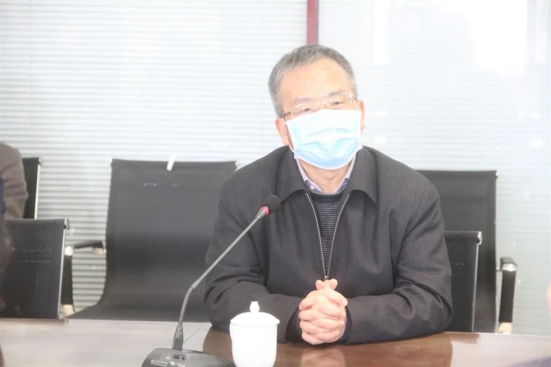 张伟亚来武开展三服务活动坚定信心同舟共济补齐短板提速发展