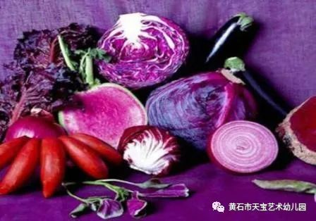 三,紫色的蔬菜---富含花青素含有丰富类胡萝卜素的蔬菜有胡萝卜,甜椒