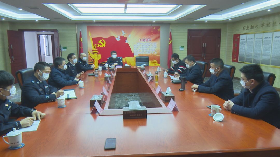 叶修堂与省温圳监狱就联防联控工作进行座谈