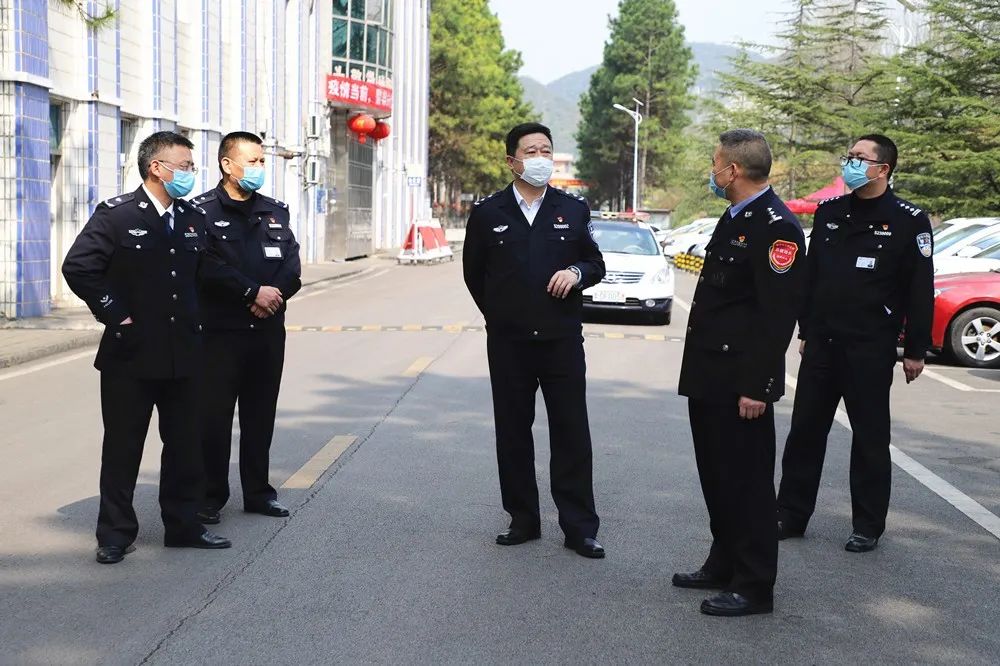 张行副厅长到安顺片区监狱戒毒所督导慰问