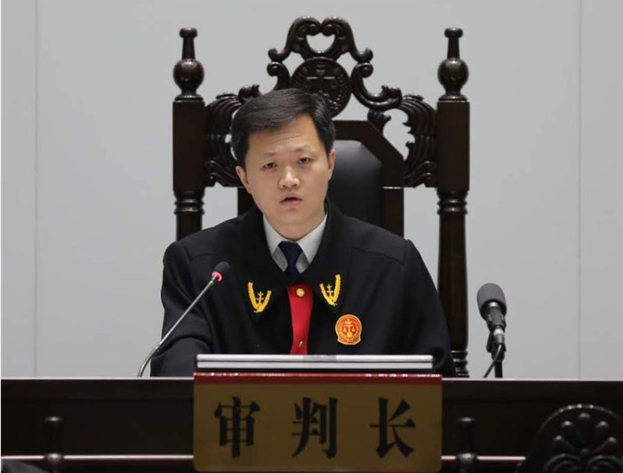 市中院刑一庭员额法官 张斌目前,新冠肺炎疫情形势依然严峻,防控正