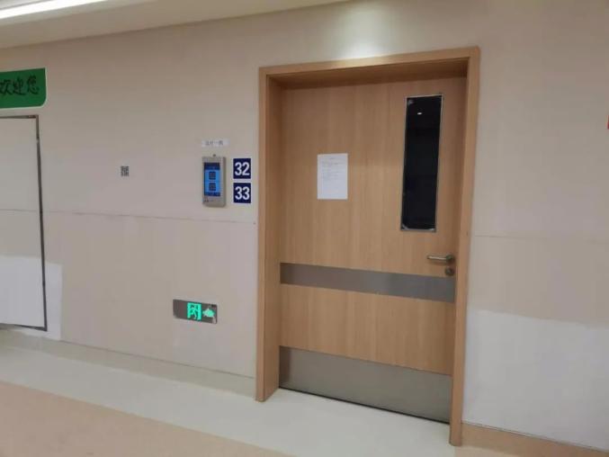 深夜红区一扇病房门却怎么也关不上