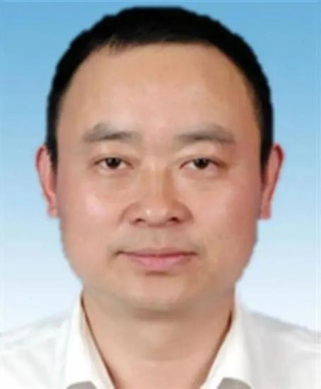 武汉火线提拨10名干部