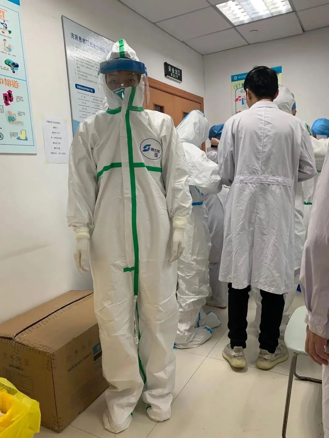 雄安驰援武汉医务工作者张梓雯的一线日记来啦致敬