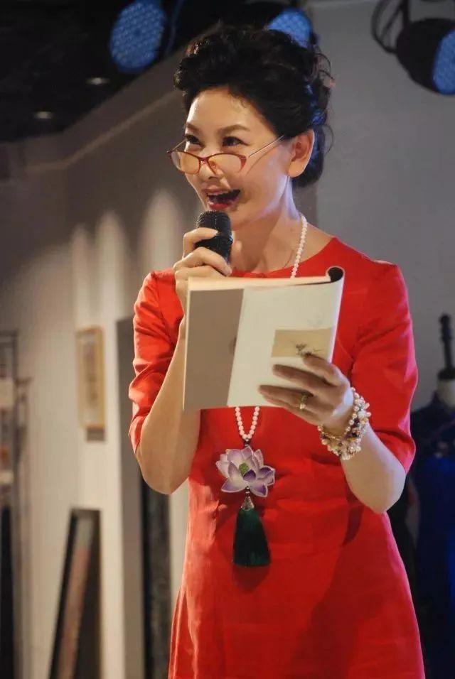 听是一线的声音