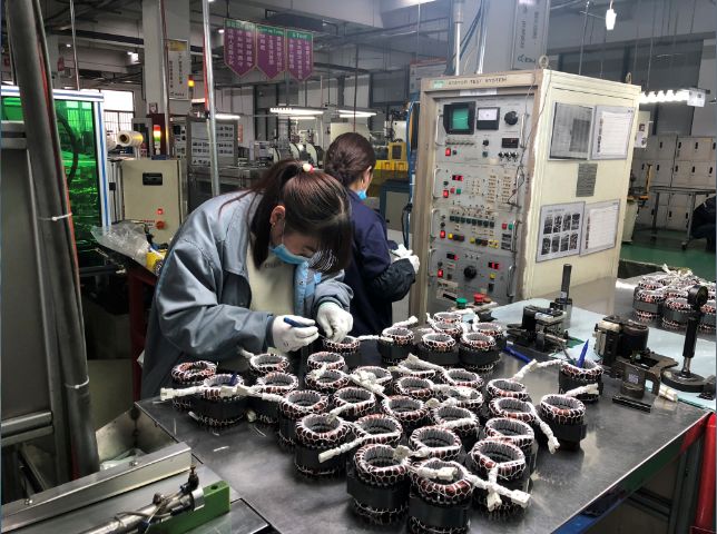 2盛城机械为泰州lg生产缸体,活塞和曲轴等压缩机主要零部件.