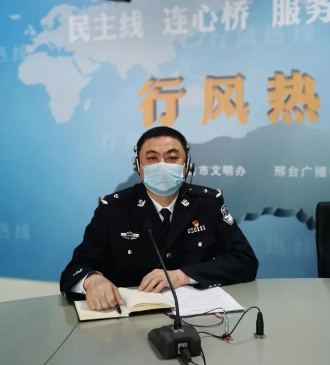 主持人:节目内容摘要3月4日上午,市公安局副局长,交警支队长刘占峰