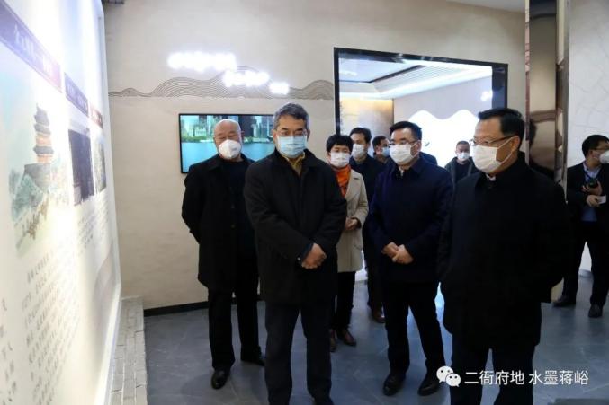 潍坊市发改委主任肖培灵一行到蒋峪镇调研省重大项目