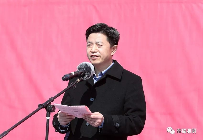 陈张主持开工仪式开工仪式上,区委常委,淮安高新区管委会副主任桑绍淮