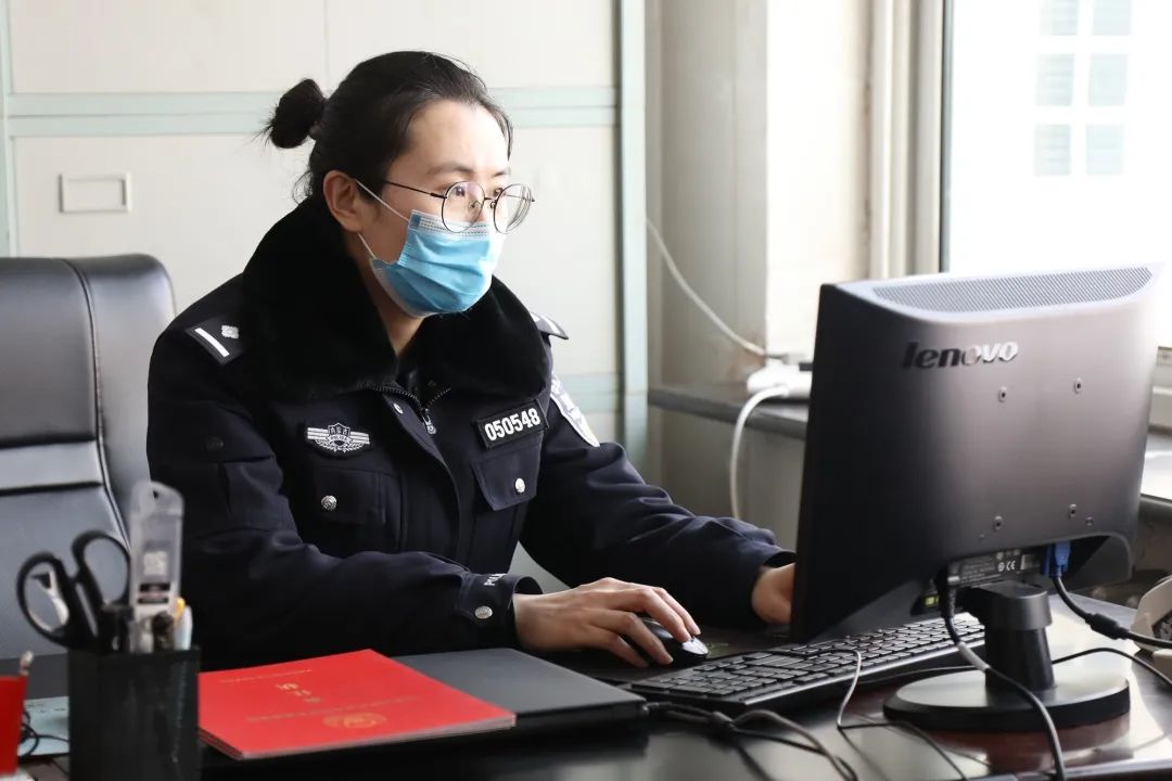 三八妇女节特辑丨致敬战时玫瑰别样红