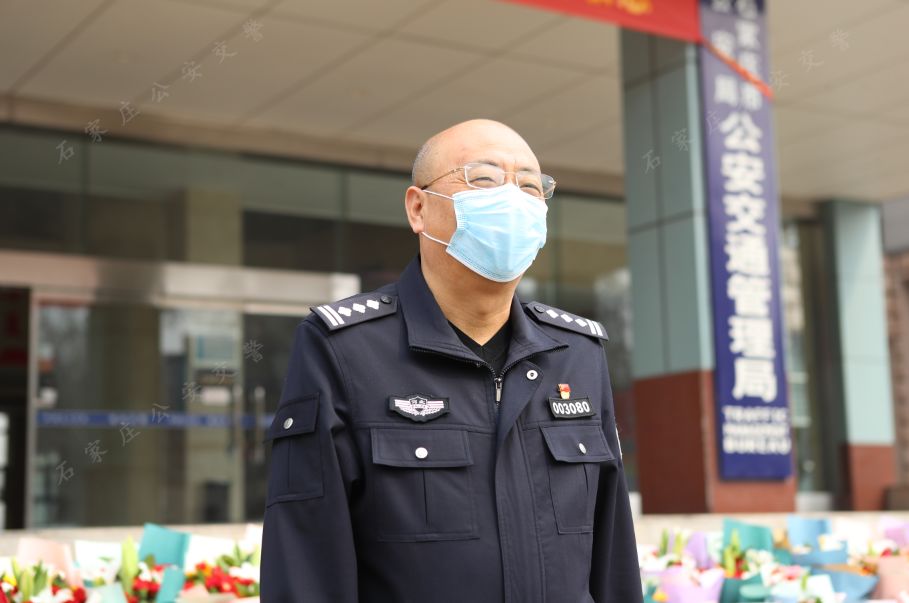 春风十里不如你 不负"警色"不负卿