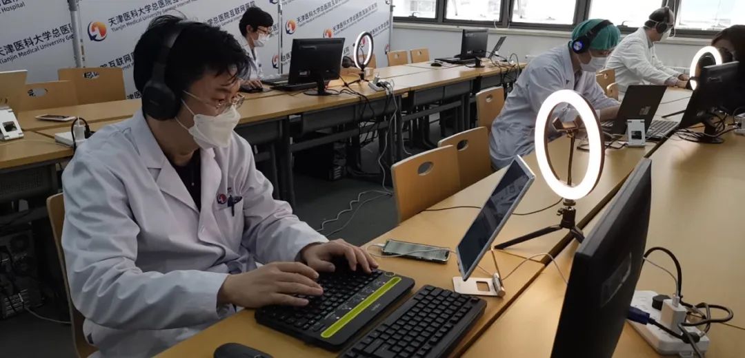 城事| 103名医生当"主播"!网上也有总医院了
