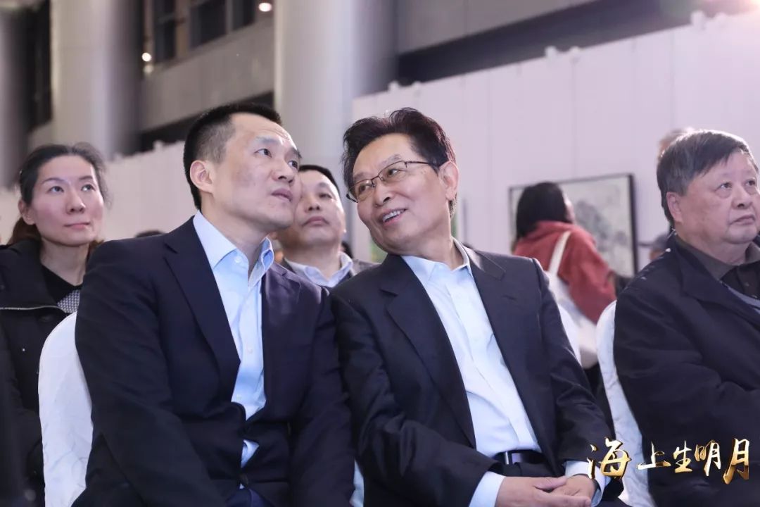 中国人民解放军原总政治部副主任兼军纪委书记 童世平先生与中央