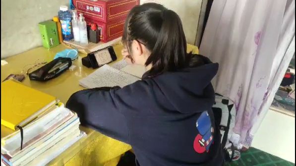 网课上线农村牧区的学生如何顺利开学