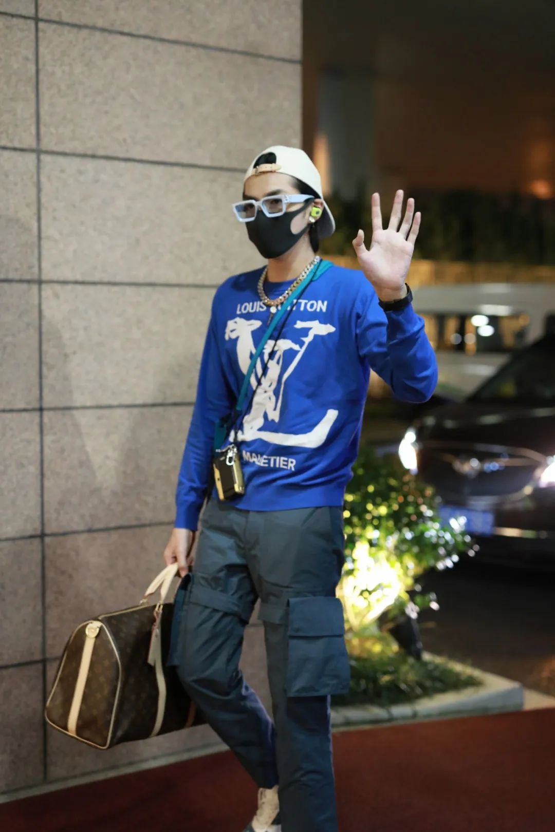 从国外赶回宁波拍剧吴亦凡在象山接受隔离观察