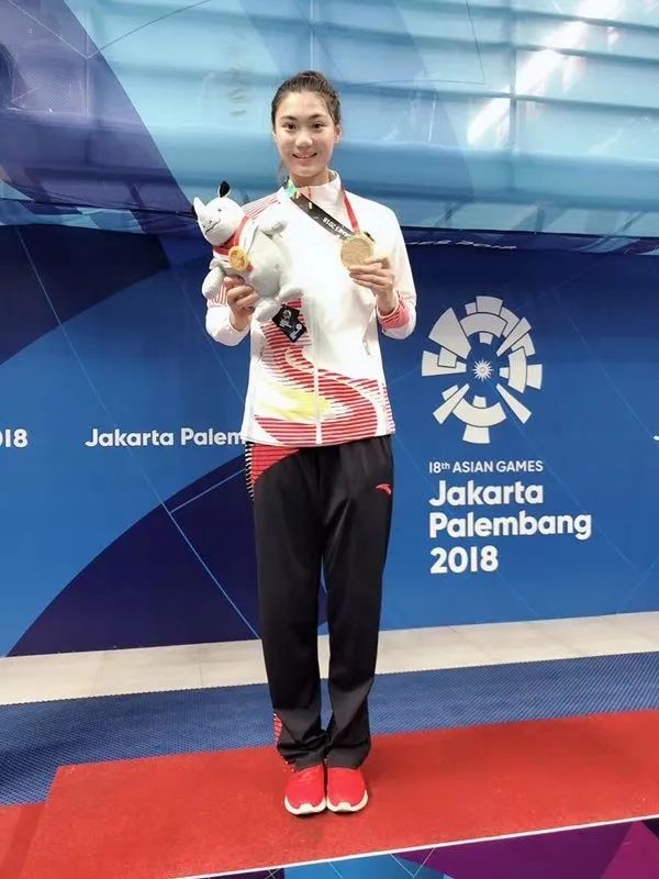 为胡建关,沈轶能一起加油!为中国加油!