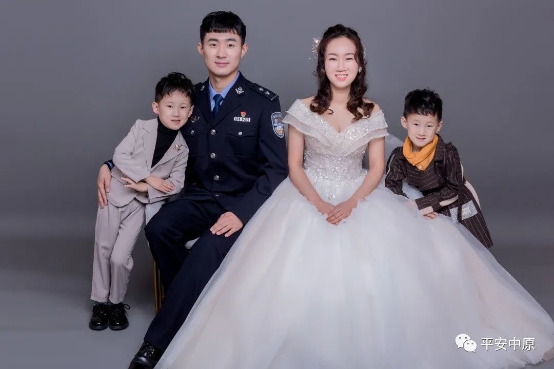 见字如面展信如晤一封写给抗疫一线民警的家书二