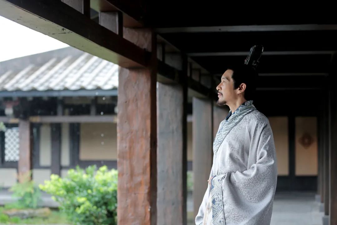 随便列举几位,读者们也许就能get到:重文的燕国,代表人物燕昭王的扮演