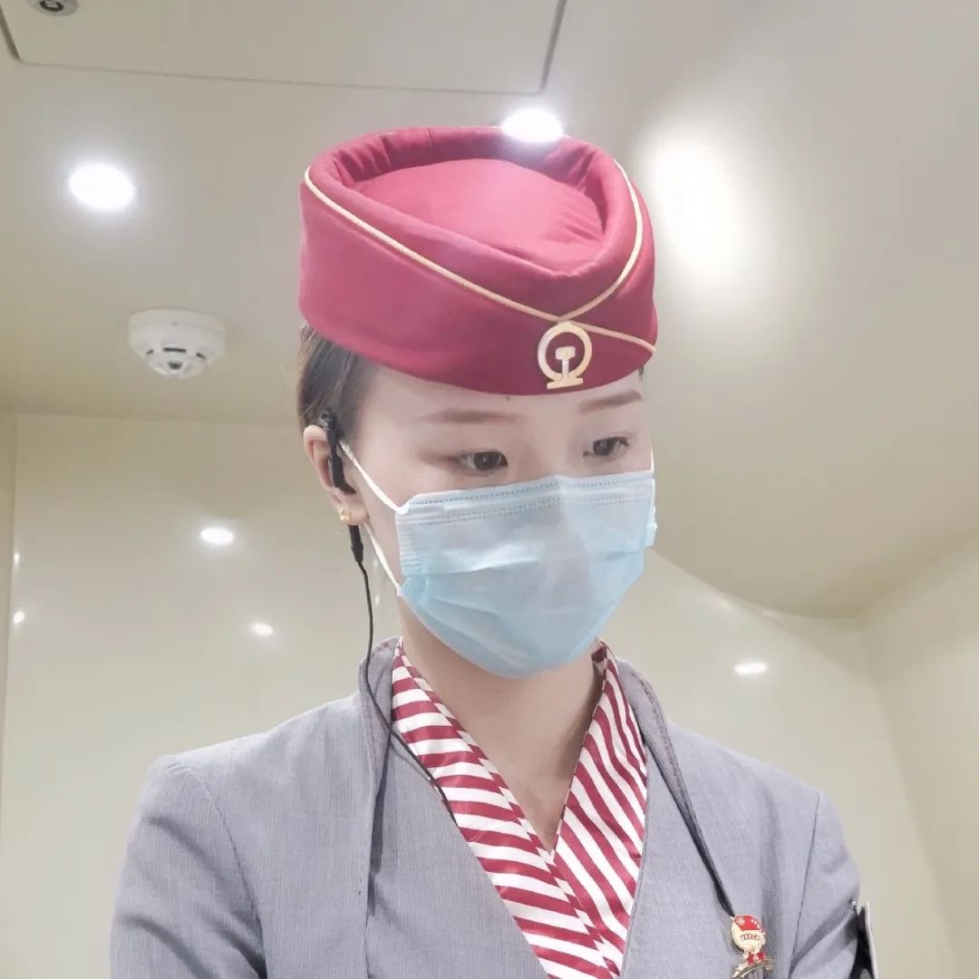 今天终于见到这些铁路妹纸的真实容颜了文末还有福利送