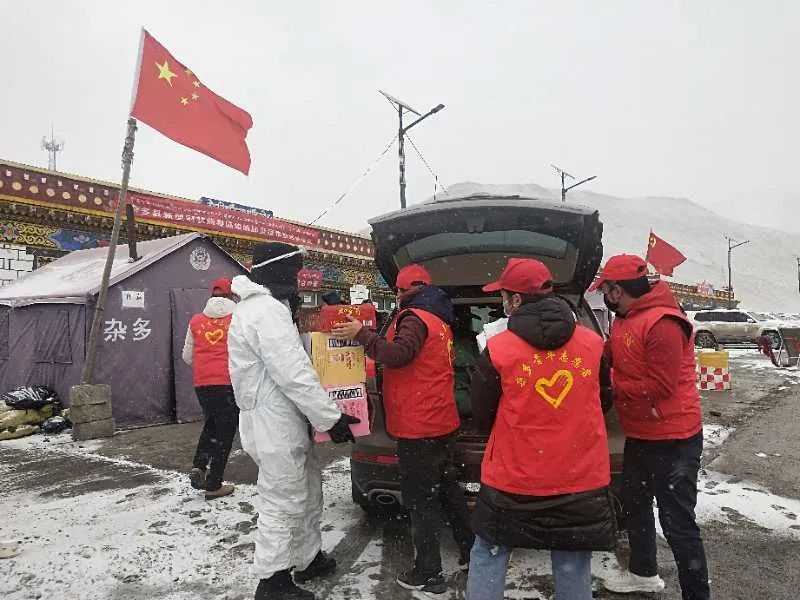【雷锋月】向疫情中逆行的雷锋精神致敬