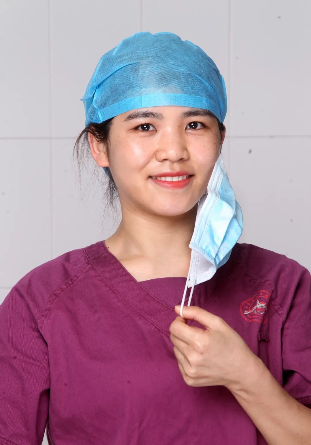 黎诗丽护士李声方医生李育宁护士刘超帆医生刘颖瑜护士刘玉欣护士吕