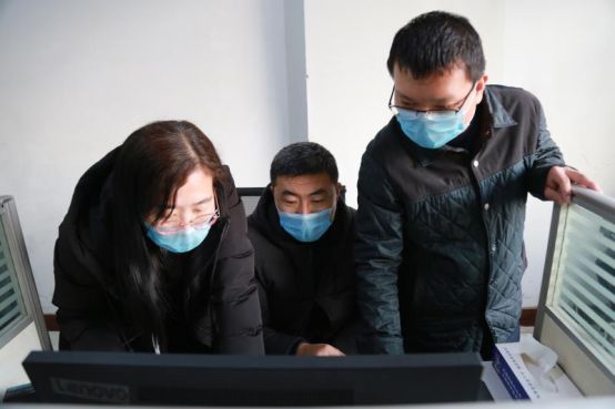 关莉莉 澎拜新闻