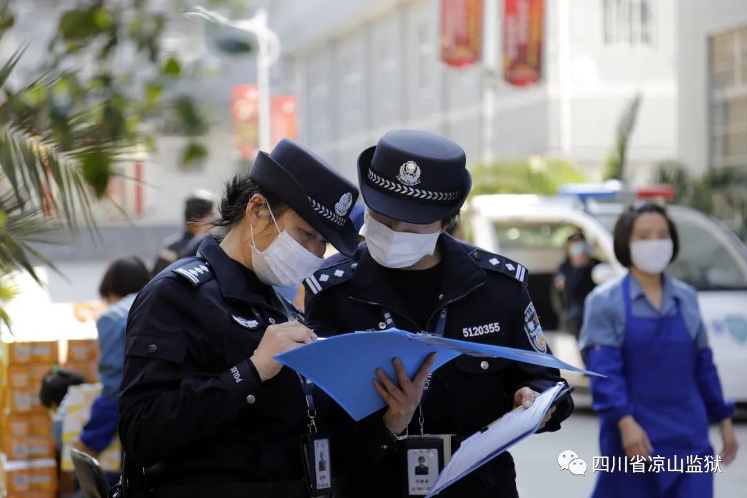 高清大图带你去看封闭执勤后的监狱警察