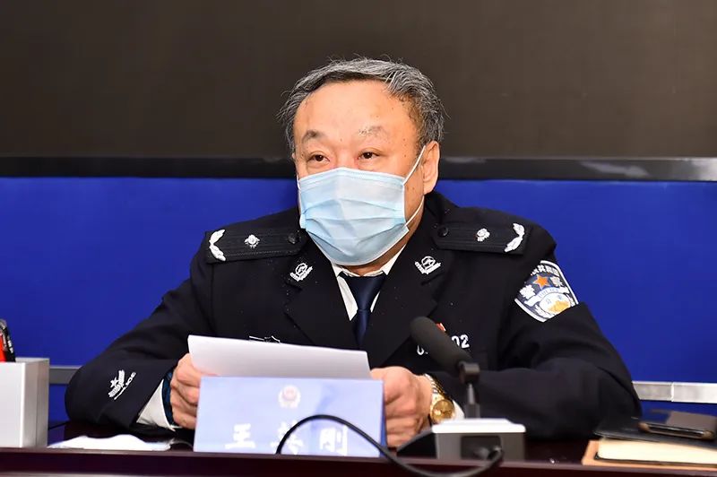 就贯彻落实会议精神,王英刚要求,要认真学习,凝聚共识,切实增强推进