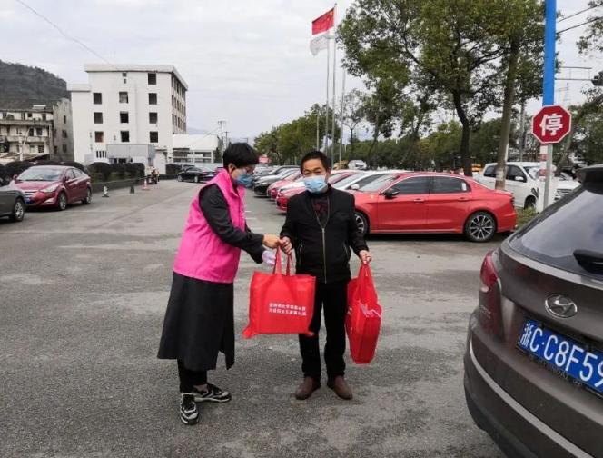 逆行中的铿锵玫瑰——说出你的抗“疫”故事丨曾秀媚:“疫“不容辞有担当 应急救援一直在路上