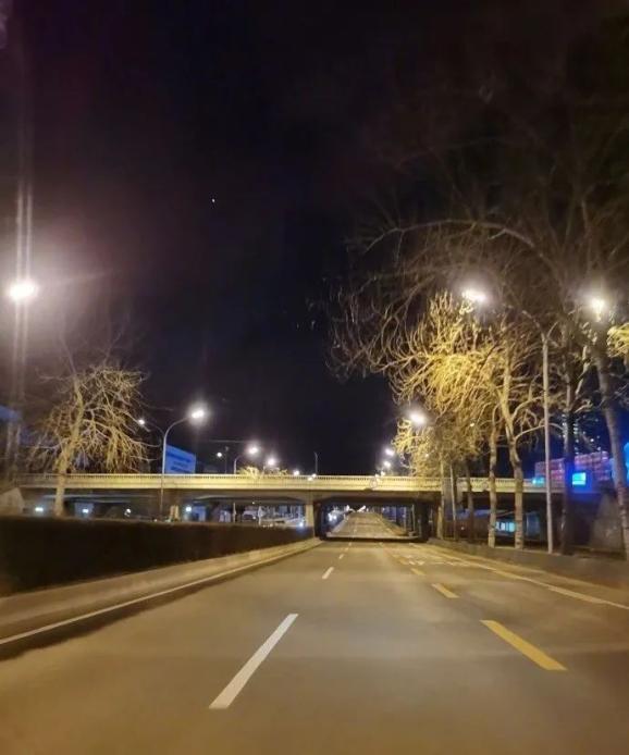 画说丨镜头下的空城北京