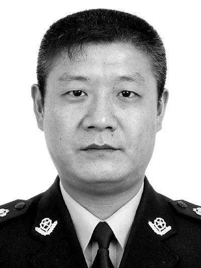 英雄远行一路走好