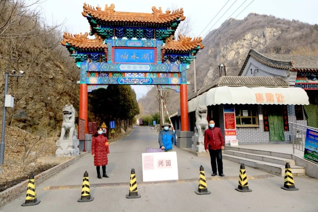 人孙秀敏,连日来一直与景区妇女之家姐妹们奋战在抗击疫情的岗位上,第