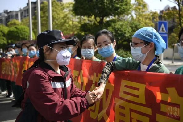 凯旋 | 四川534名援助湖北医疗队队员抵达成都！