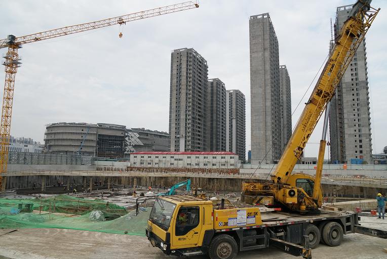 今天(3月25日,区委书记顾海东先后赴苏州高铁新城,黄桥街道,调研区内