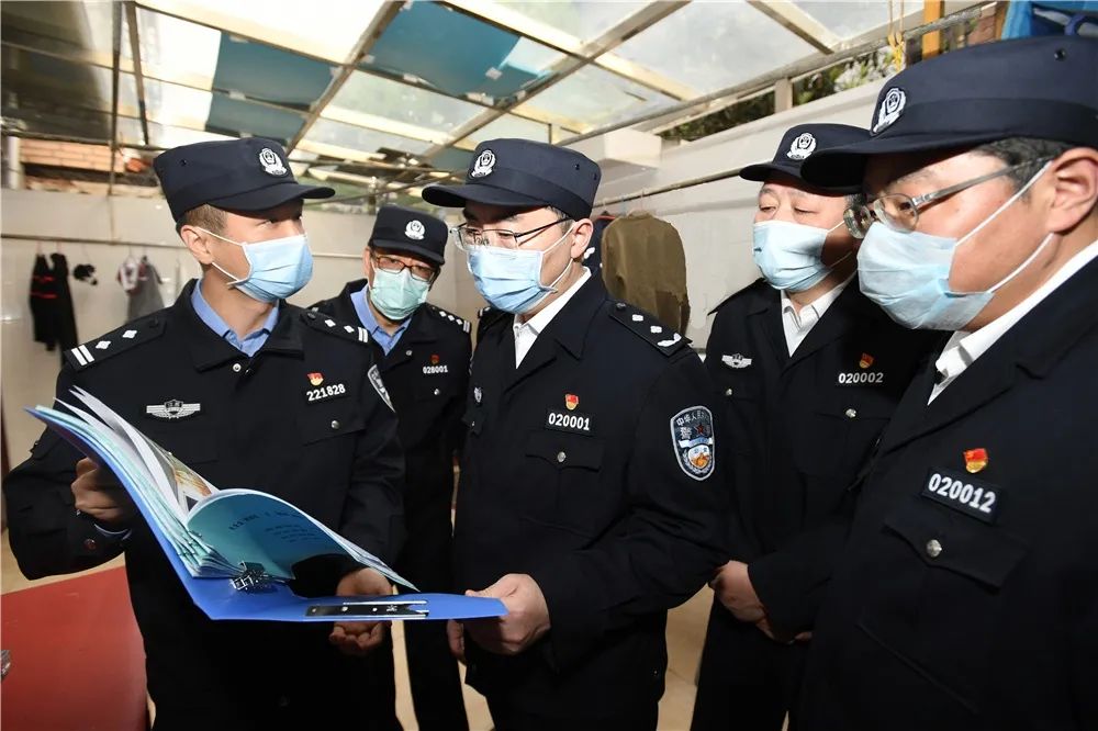 刘必权赴新吴公安分局调研督导改革强警和公共安全监管工作