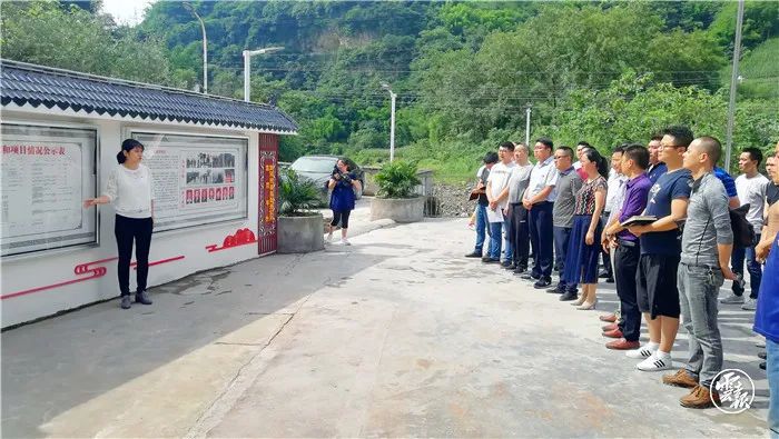 云南绥江探索推行村级事务阳光公开监管平台给群众明白让干部清白