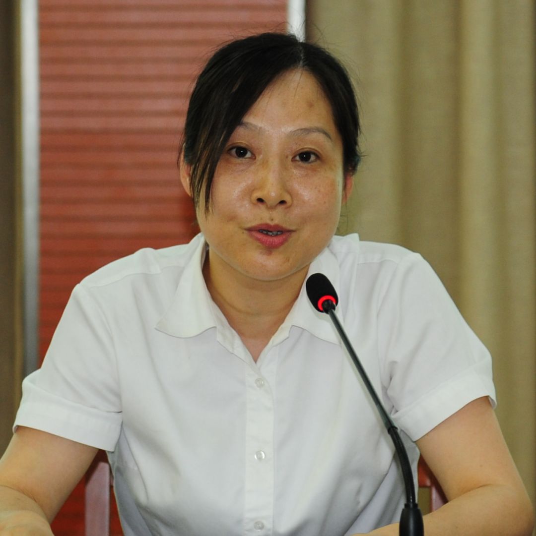 马蕾中院民二庭庭长作为营商环境建设的牵头部门,民二庭要全面贯彻