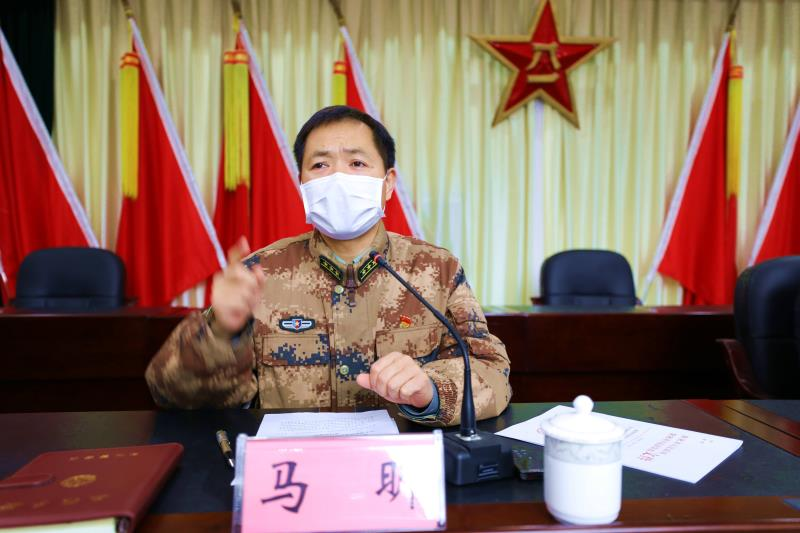 马昕政委在主持会议时语重心长的说,民兵调整改革领导小组成员不能只