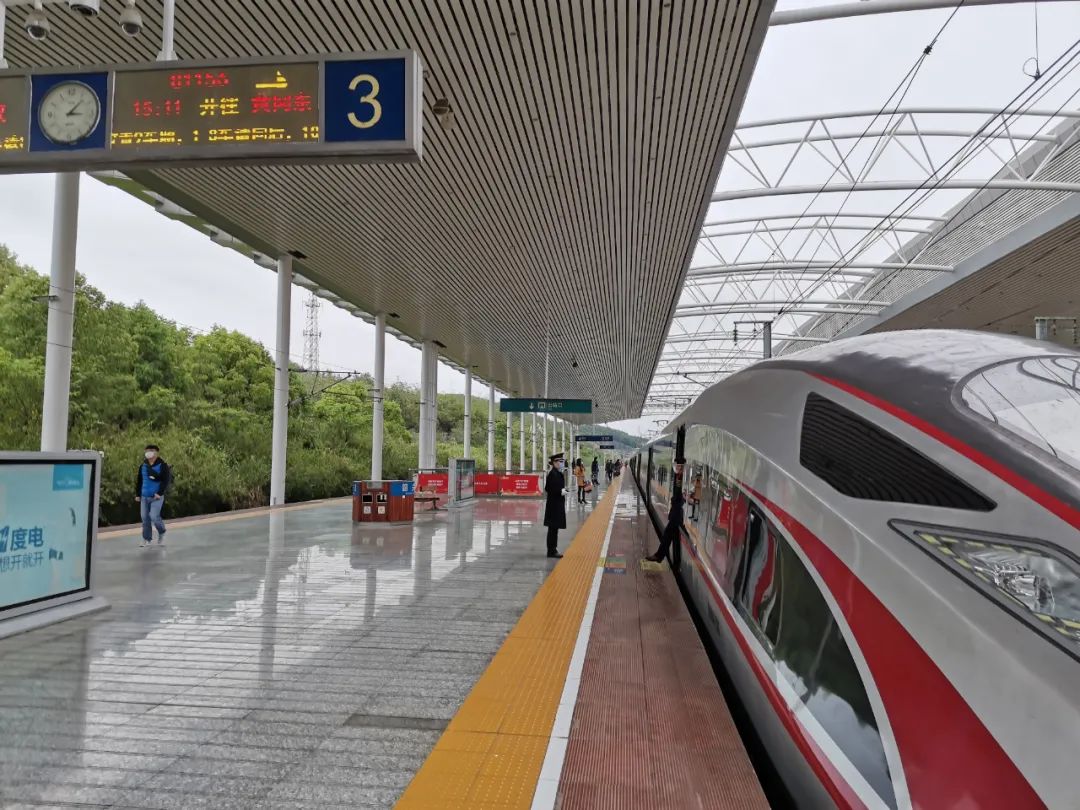注意啦韶关高铁站清明假期每日加开5趟列车