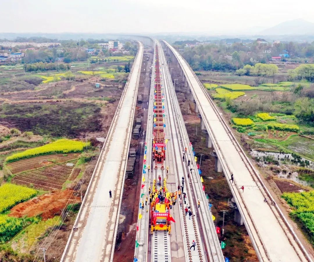 时速350公里这条高铁预计年底开通