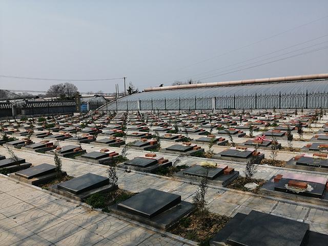 寿光市稻田镇西刘营村的公益性公墓