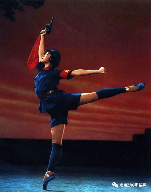 红军舞蹈女子图片
