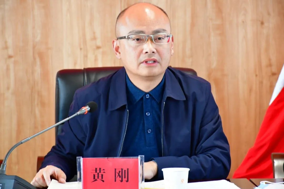 坚定决心丨富顺法院院长黄刚督导福善镇脱贫攻坚工作