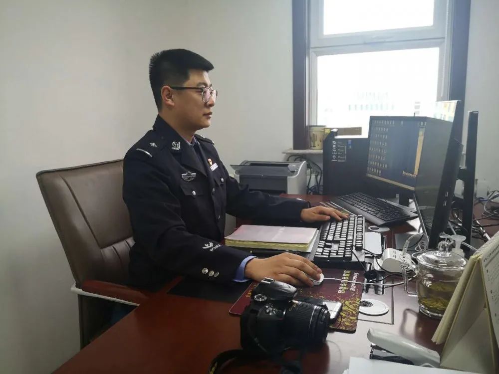 以四个铁一般标准铸造全能型警队