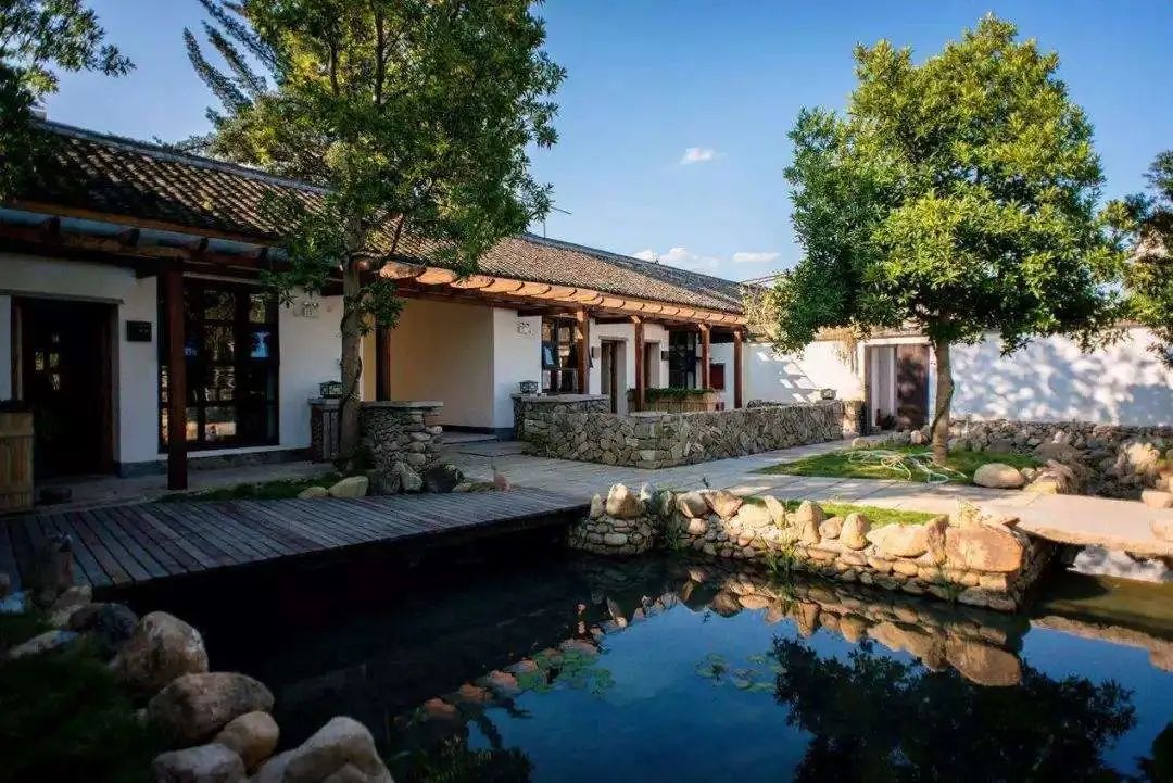 孕育着诗意,灵动莲都的民宿向山而生,依水而建莲都区妇女联合会丽水市